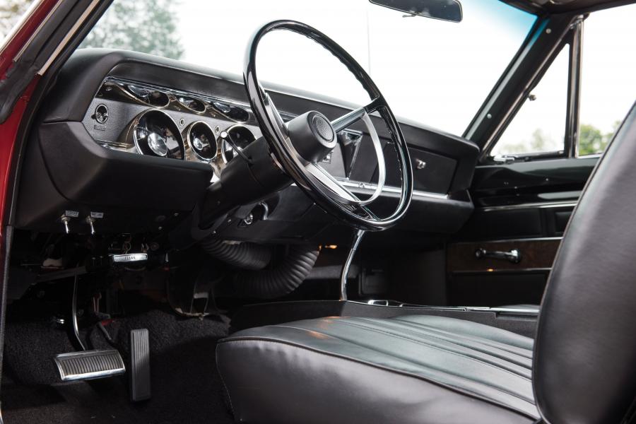 Интерьер Plymouth Barracuda Formula S Fastback (BH29) 1968 года  (фото 6 из 21)